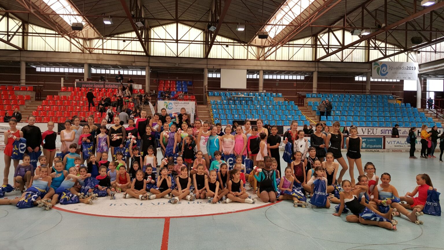 El Club Patinatge Artístic Igualada assoleix 13 podis al seu primer Trofeu