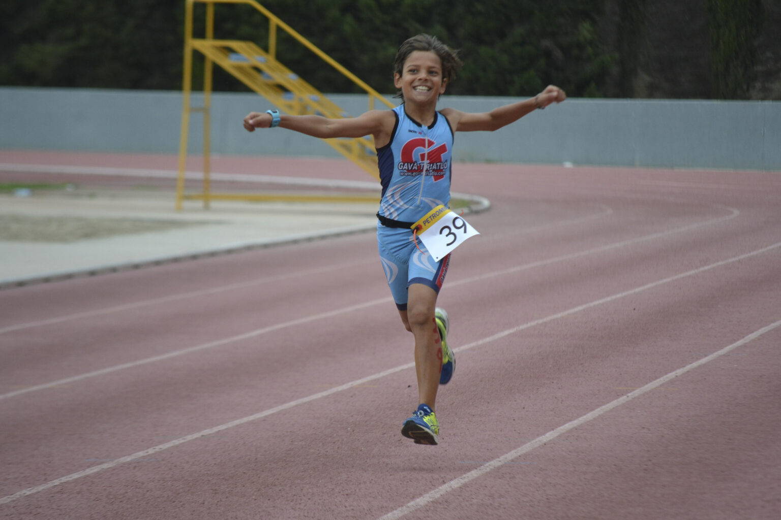Més de 200 participants a la Triatló Infantil d’Igualada