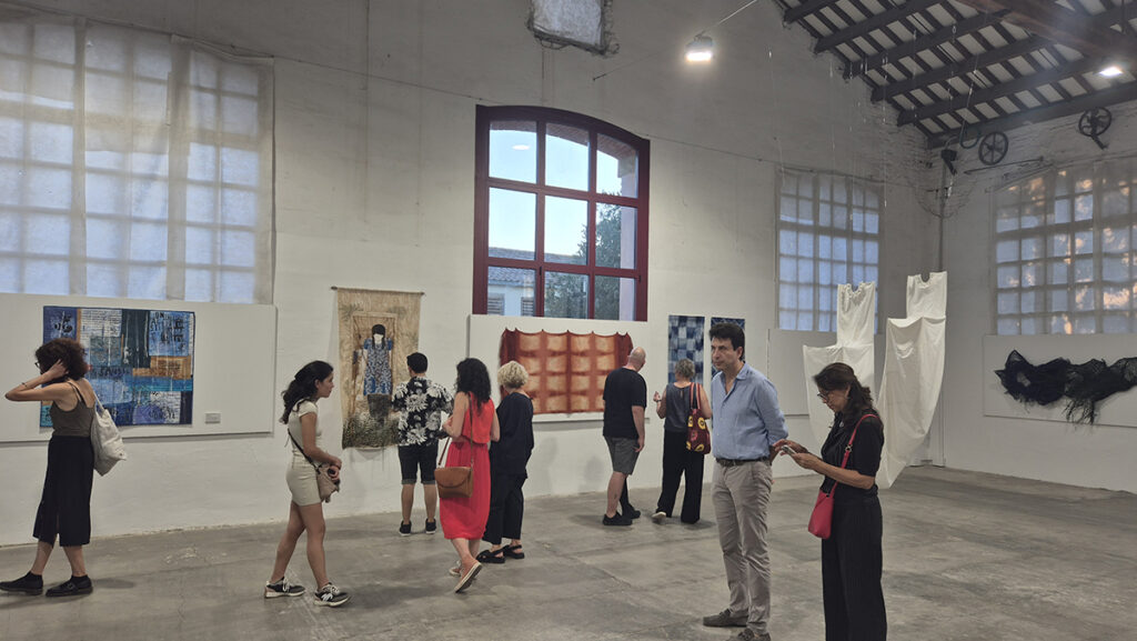 Visites guiades a les exposicions del TextilFest 2025 ubicades al Museu de la Pell d’Igualada