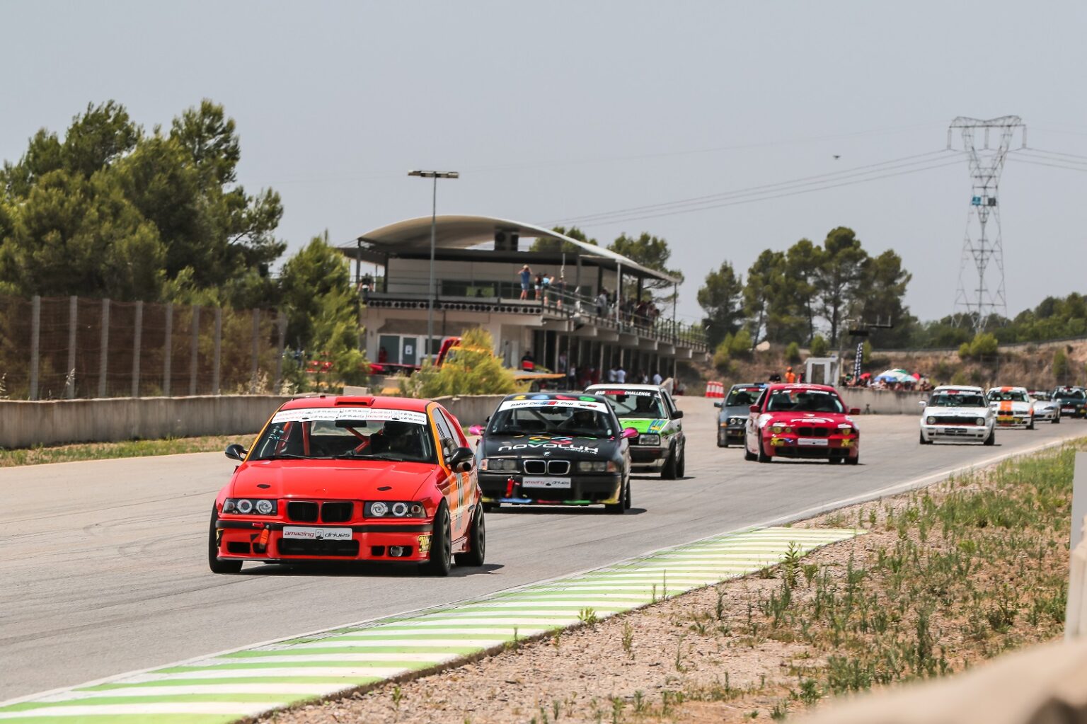 El Circuit Parcmotor de Castellolí ha acollit les primeres 24h de resistència amateurs de Catalunya
