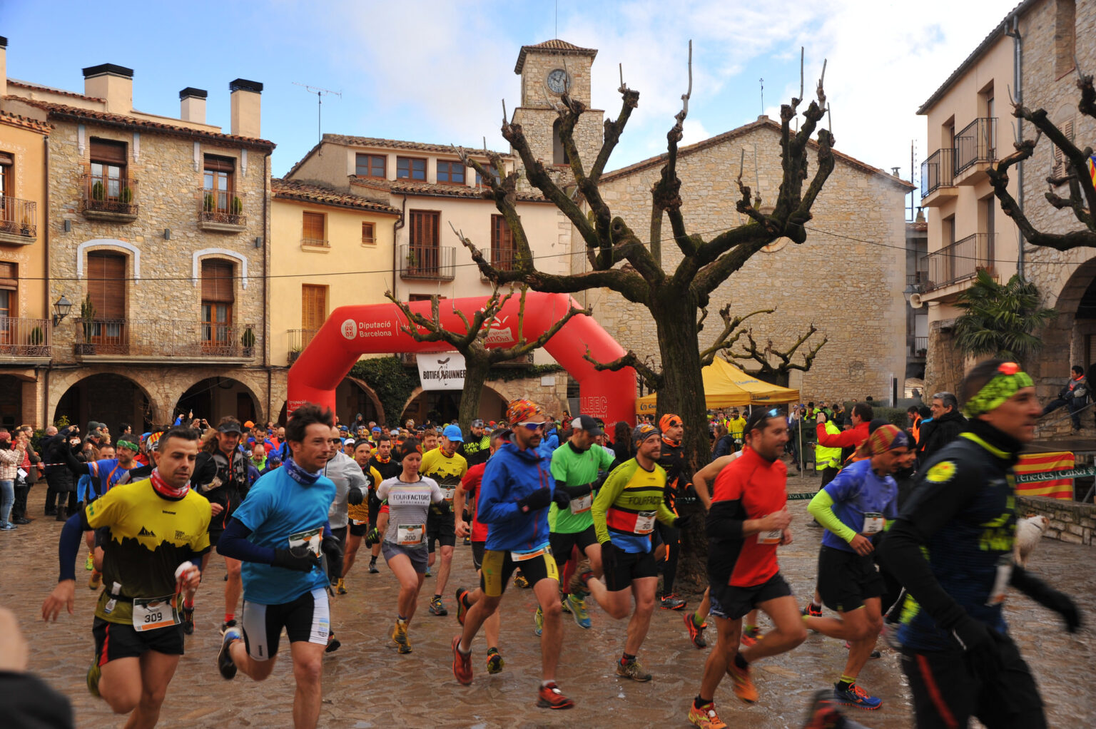 La Botifarunner de La Llacuna obre inscripcions