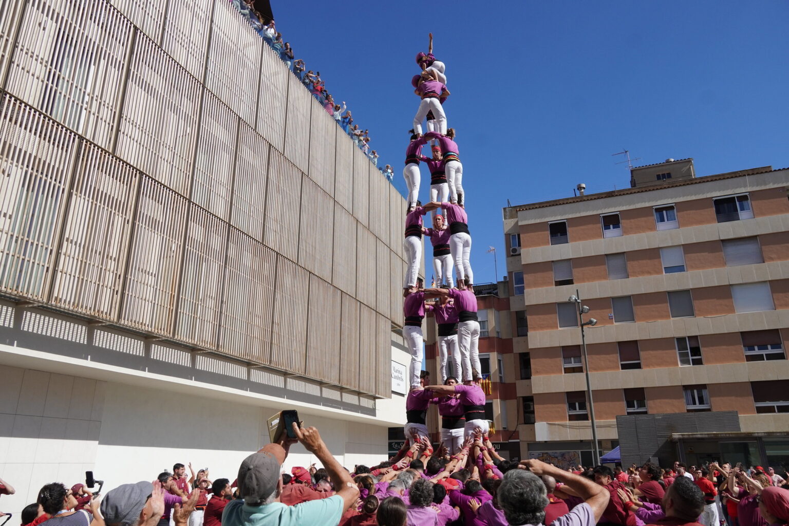 Els Moixiganguers descarreguen la tripleta de vuit a Cambrils