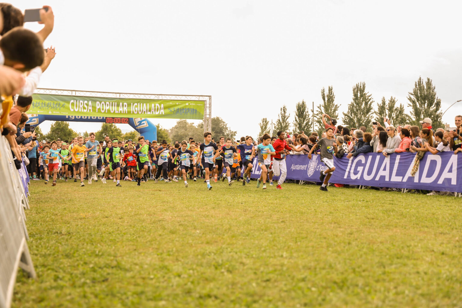 Més de 3.400 participants omplen els carrers d’Igualada en la 47a Cursa Popular