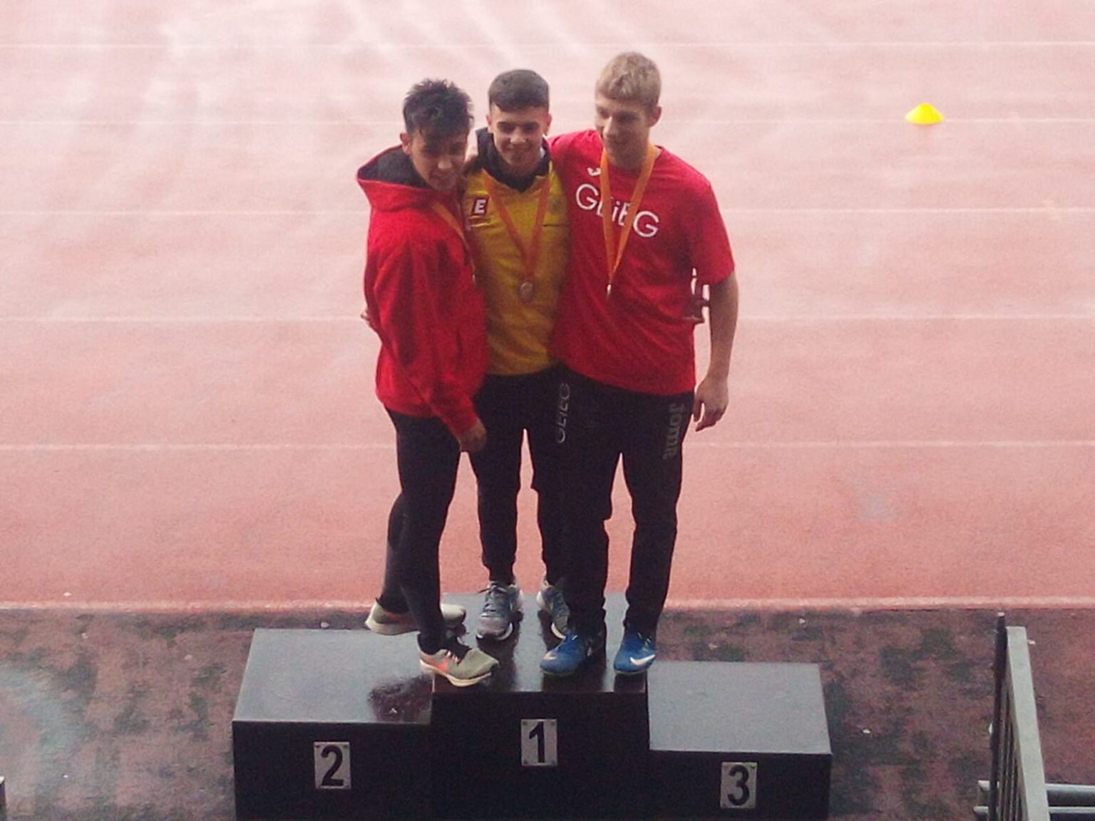 8 Medalles per als atletes del CAI Petromiralles al Campionat de Catalunya Sub-18