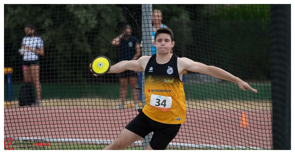 Aleix Camats (CAI Petromiralles), rècord de Catalunya Sub-18 en Disc
