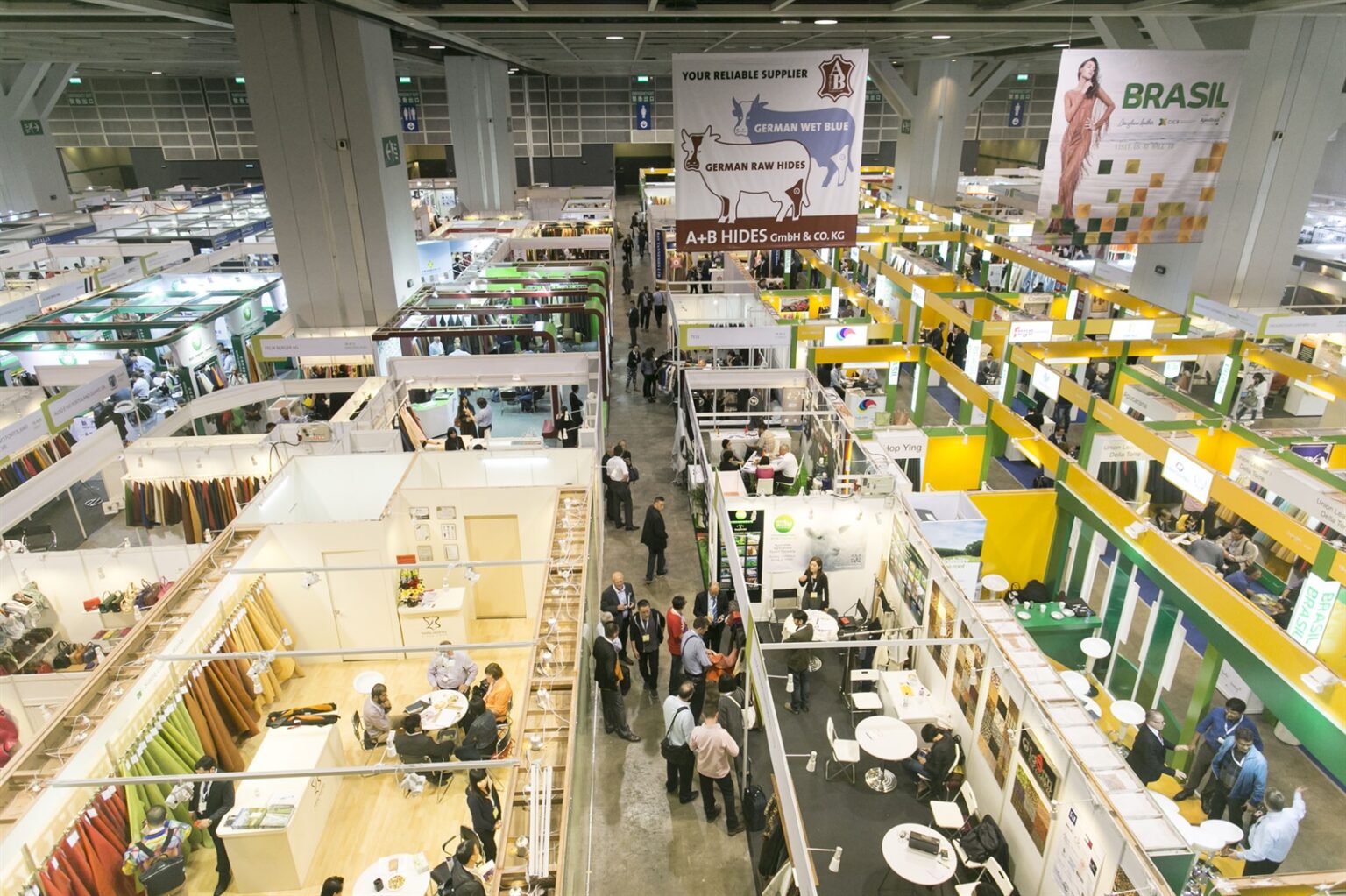 La pell d’Igualada s’exposa a la Xina