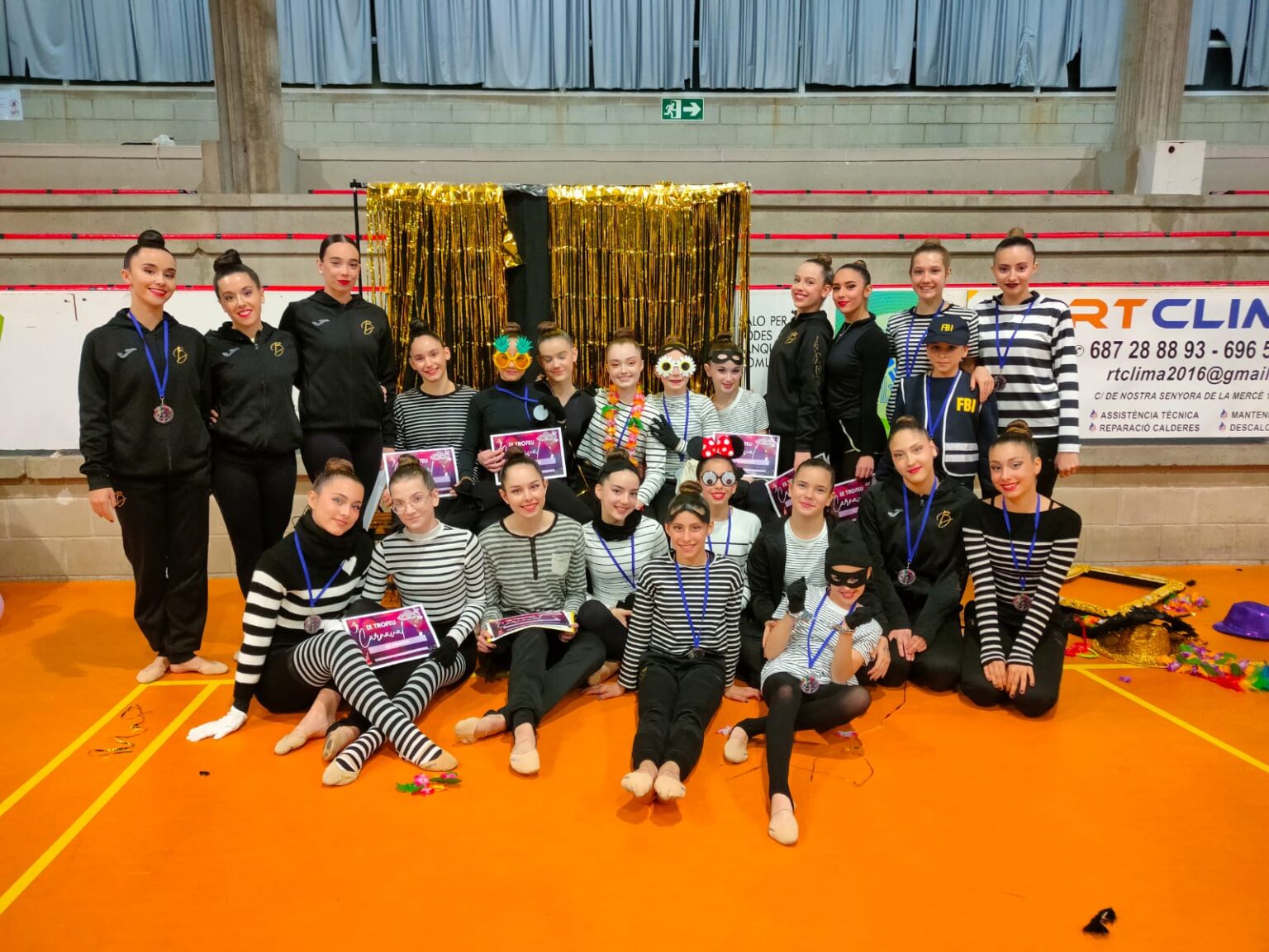 El desè Trofeu de Carnaval del Club Gimnàstic Ballerina aplega 300 participants