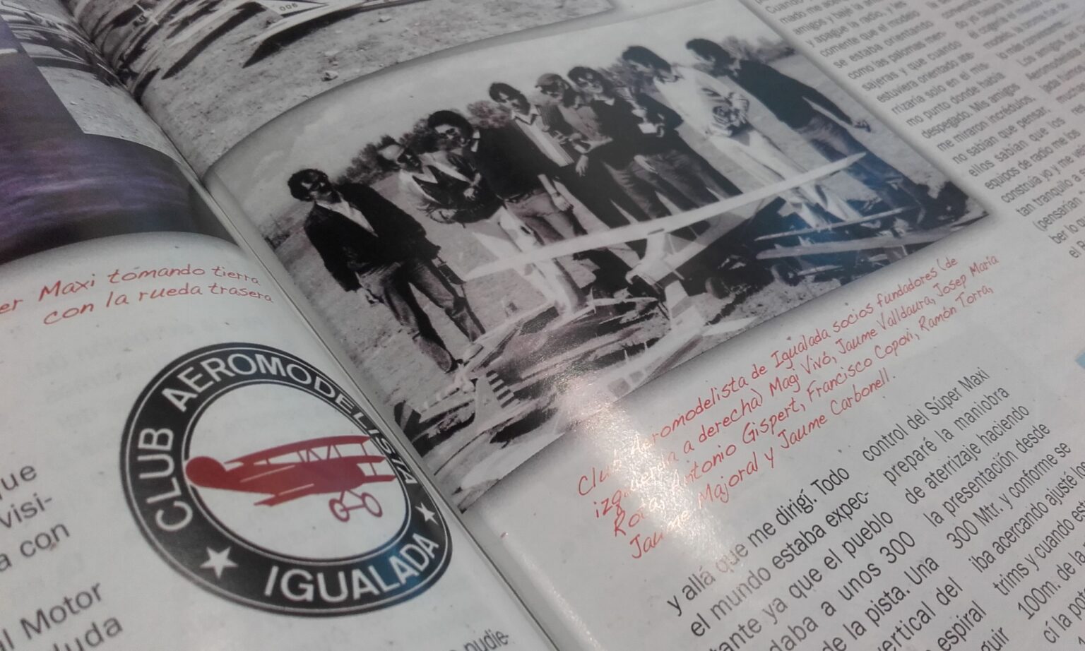 Ramon Torra dona a la biblioteca d’Igualada el seu fons sobre aeromodelisme