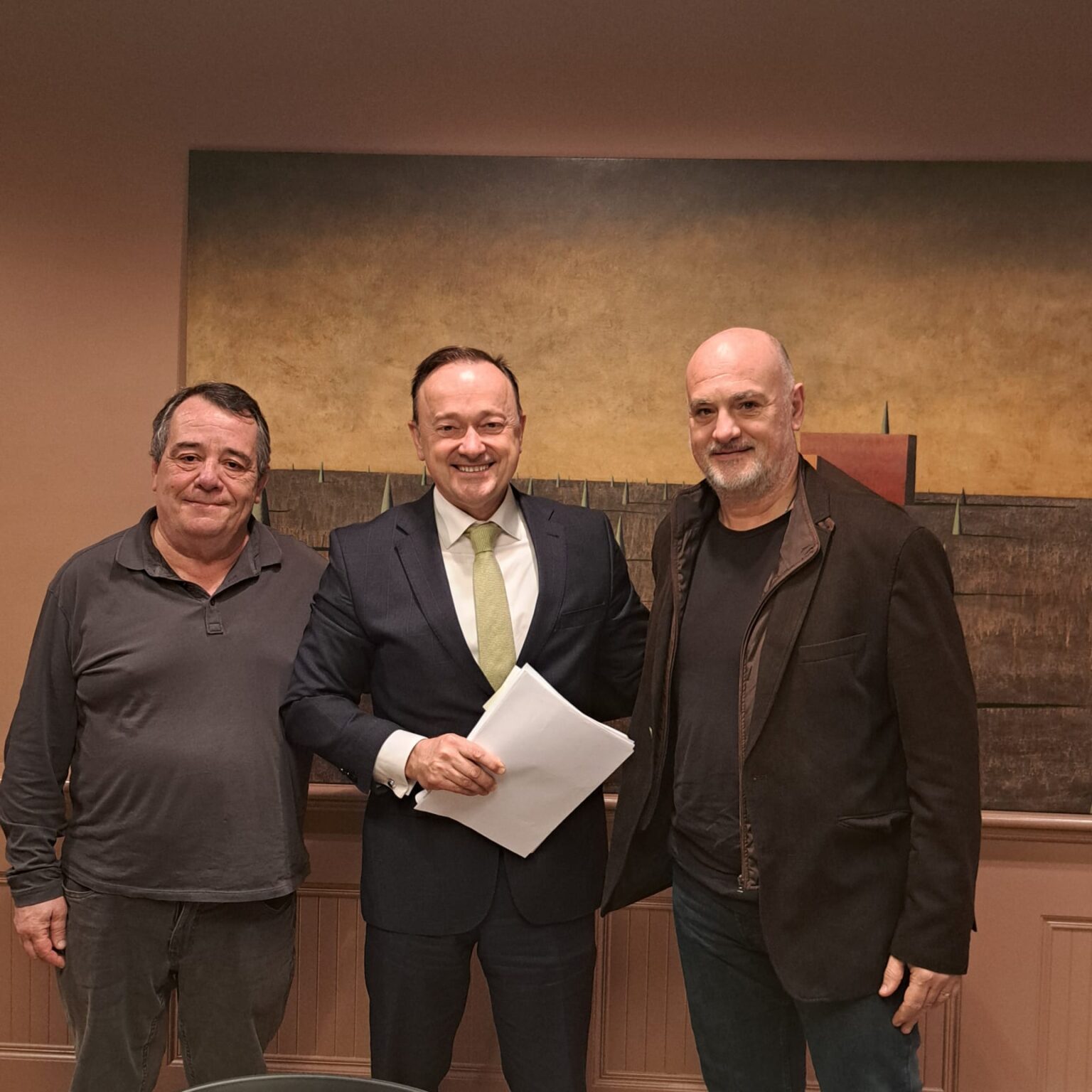 Castellolí adquireix el terreny davant de La Brillante per garantir aparcament públic