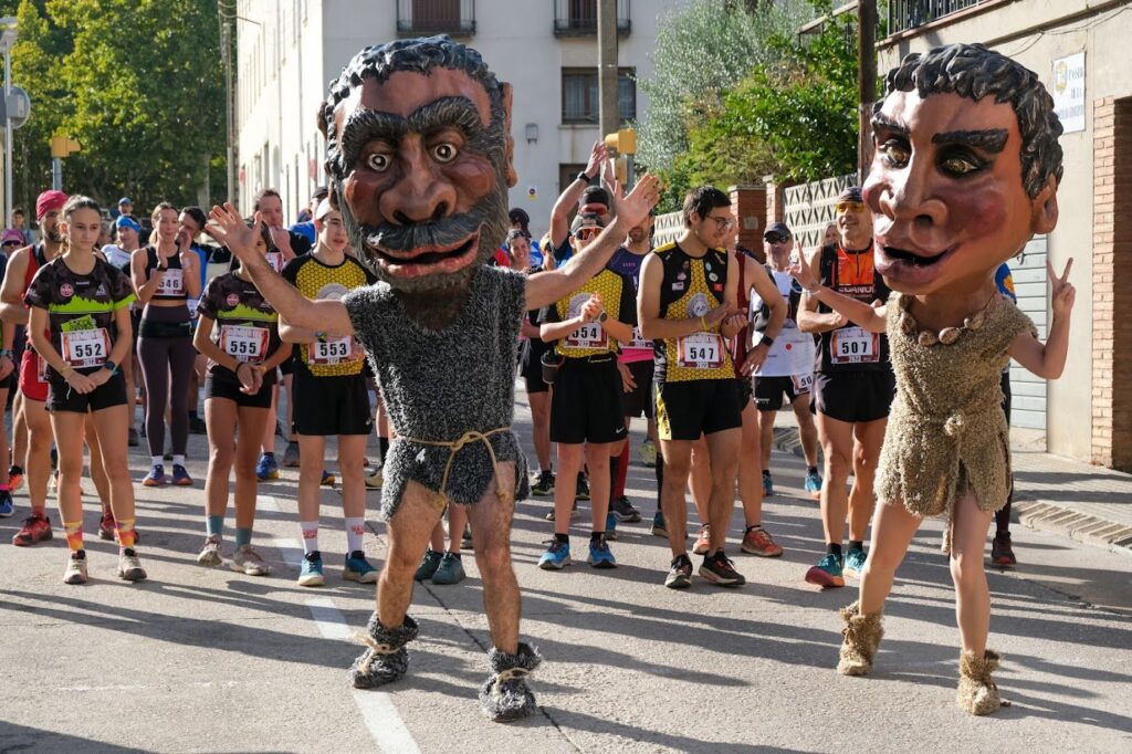 La Cursa Neandertal aplega 350 participants a Capellades