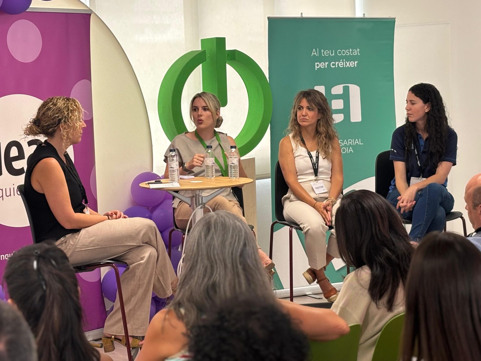 UEA Inquieta celebra un acte per posar de relleu les dones a la indústria i les professions STEM