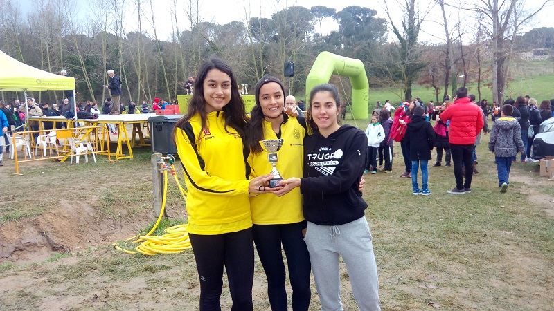 EQUIP CAI JR FEM ARGENT