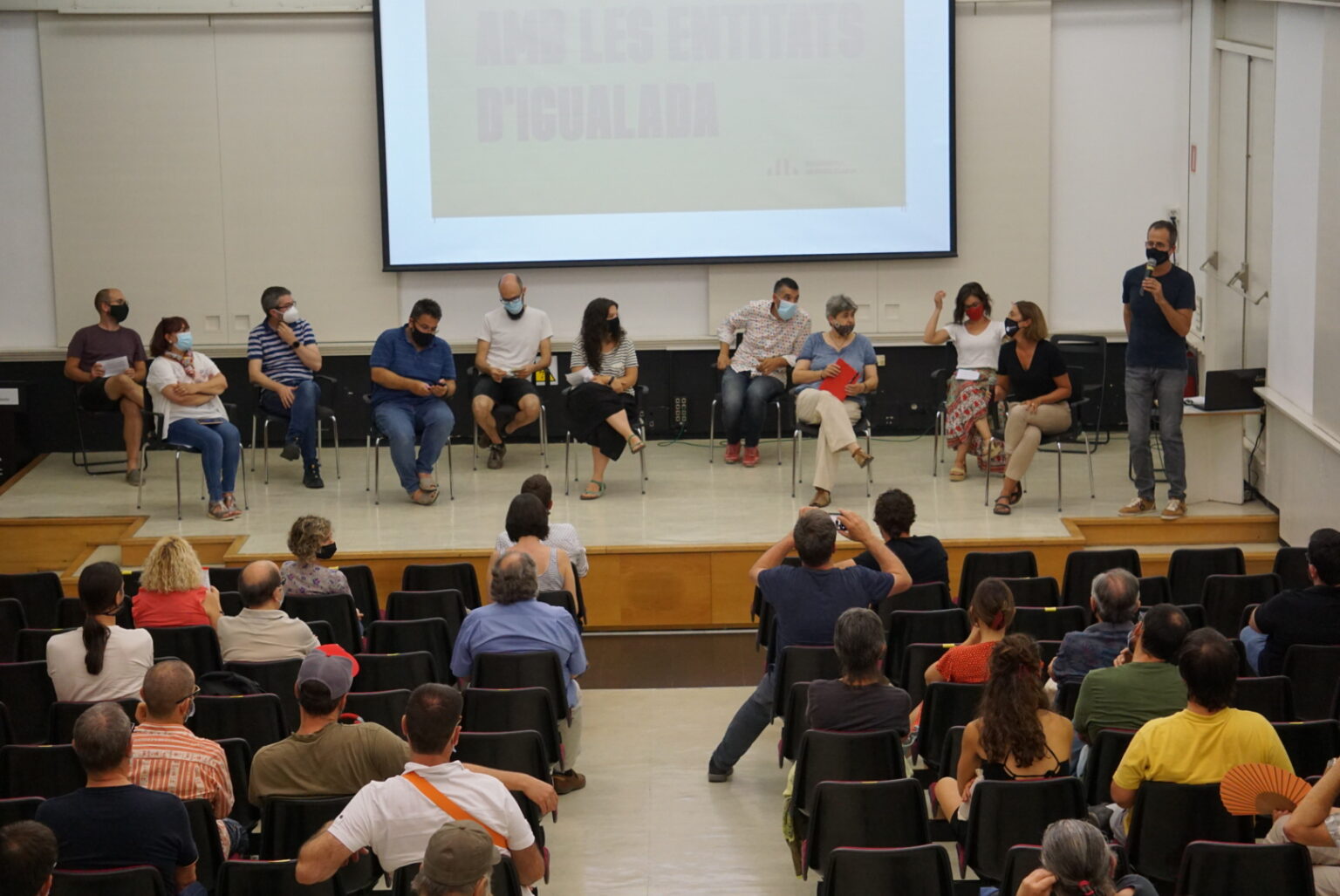 Una trentena d’entitats participen al debat cultural organitzat per ERC Igualada