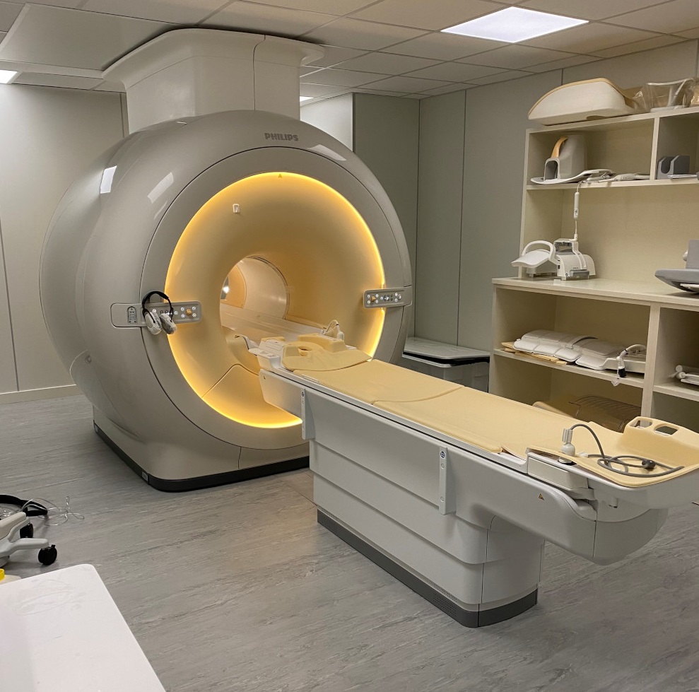 L’Hospital Universitari d’Igualada rep més de mig milió d’euros per renovar equipament tecnològic