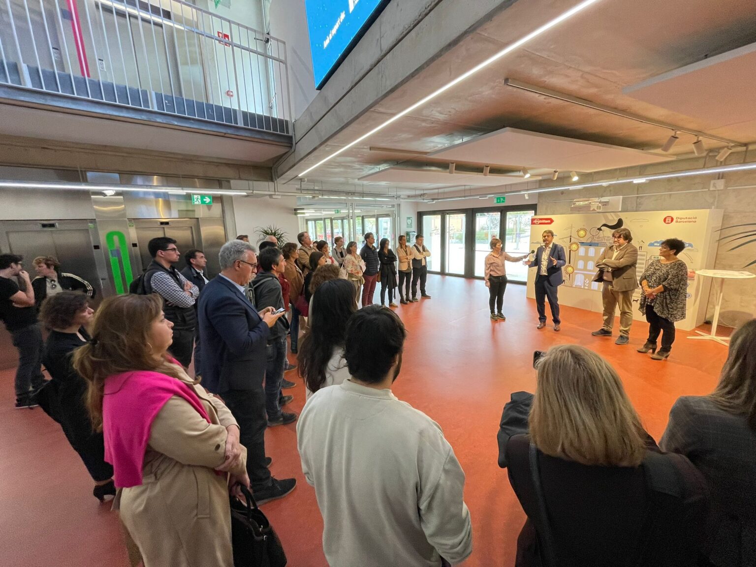 Una exposició reivindica a Igualada els beneficis de la rehabilitació d’edificis
