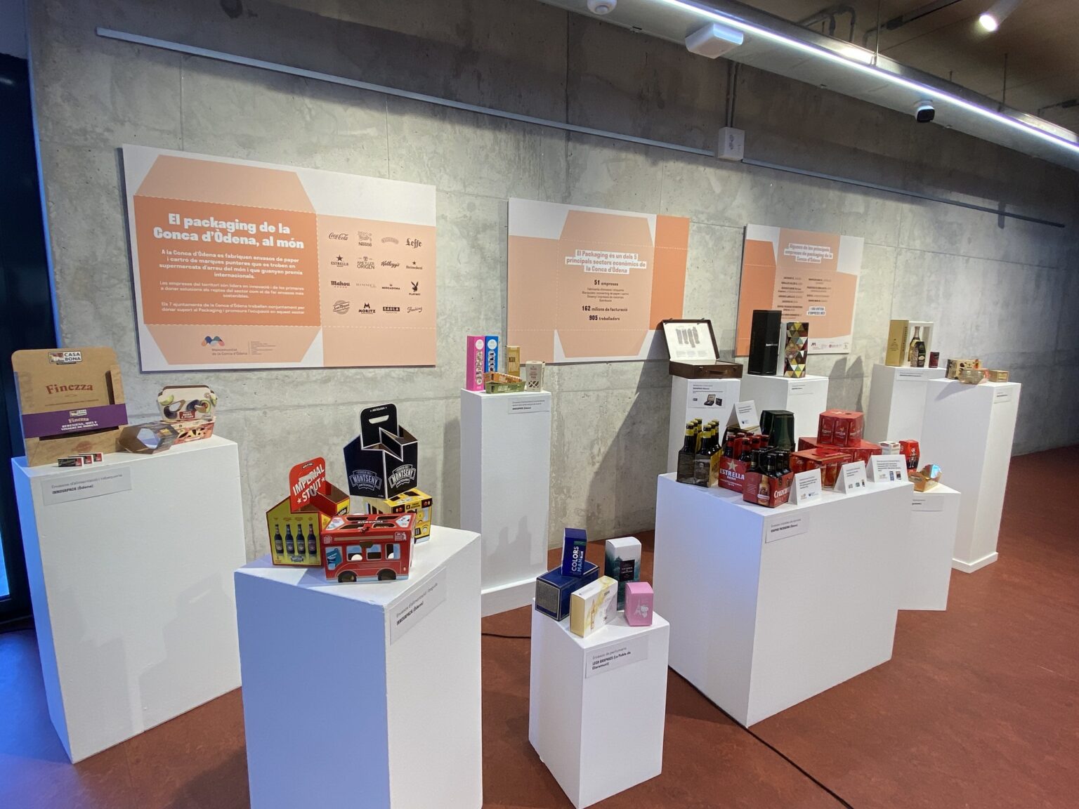 La Conca d’Òdena reivindica el seu sector del packaging amb una exposició i un vídeo
