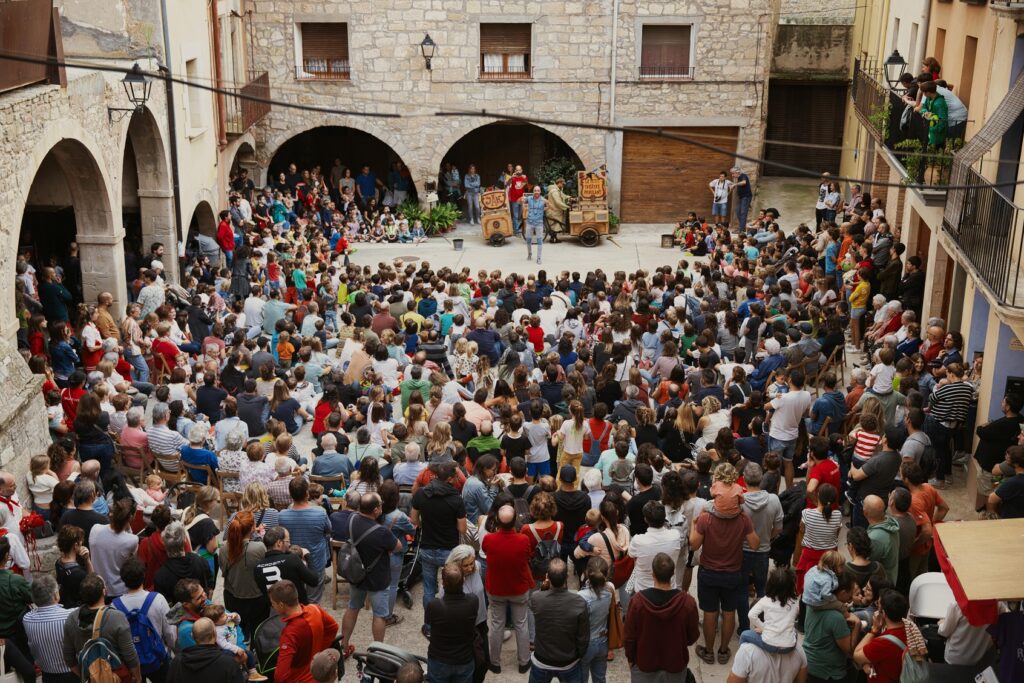 Cap de setmana escènic i familiar amb el Festivart a Rubió i Som Riures a Copons