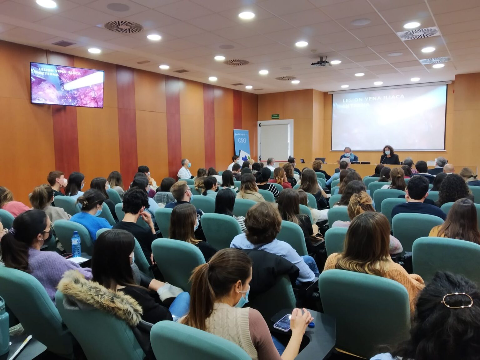 Una vuitantena de metges residents es formen en cirurgia endoscòpica a l’Hospital Universitari d’Igualada