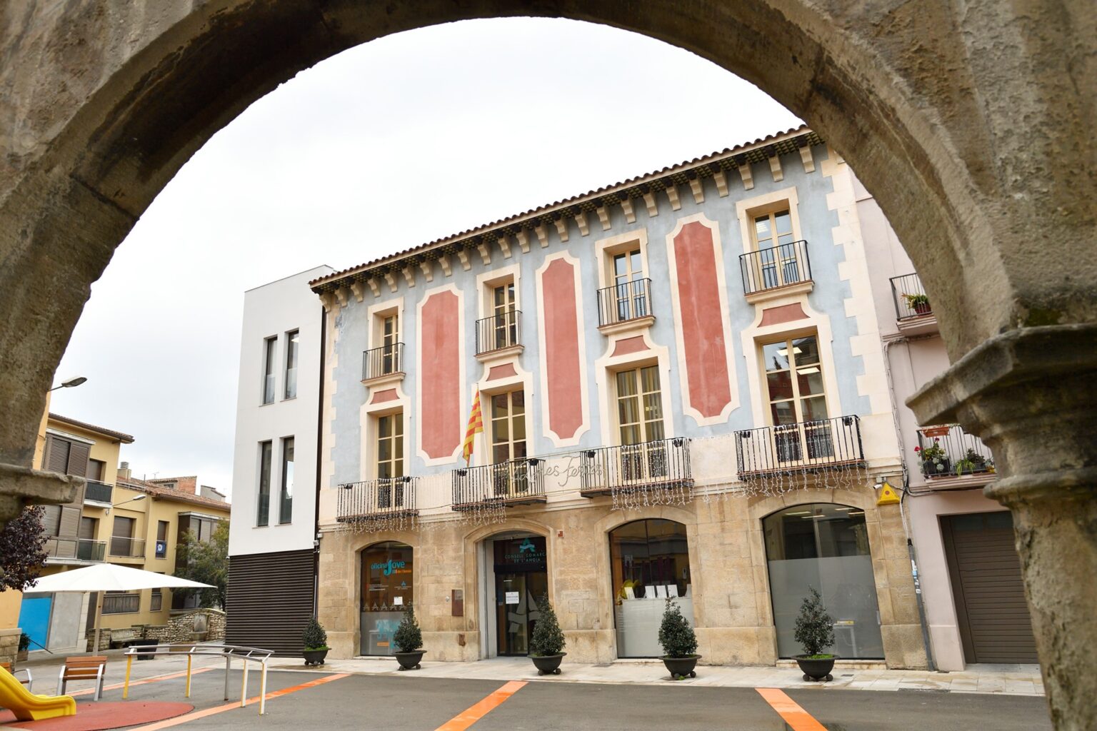 El govern del Consell Comarcal de l’Anoia defensa que la selecció del nou gerent s’ha fet ‘complint tots els requisits tècnics i legals’