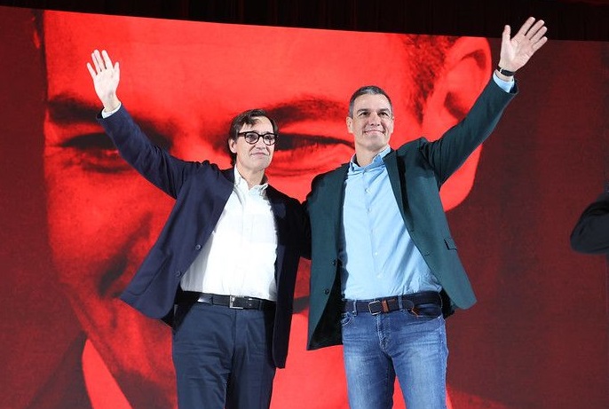 El PSC Anoia organitza autobusos per anar, diumenge, a la Festa de la Rosa amb Pedro Sánchez i Salvador Illa