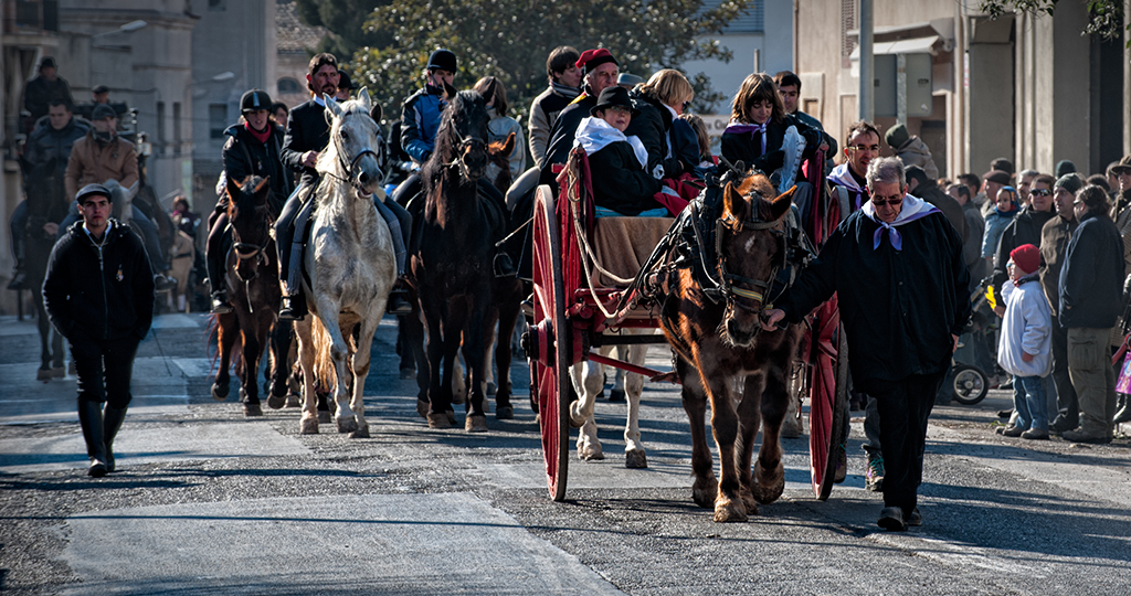 L’Antic Gremi de Traginers d’Igualada recupera el concurs d’aparadors sobre els Tres Tombs