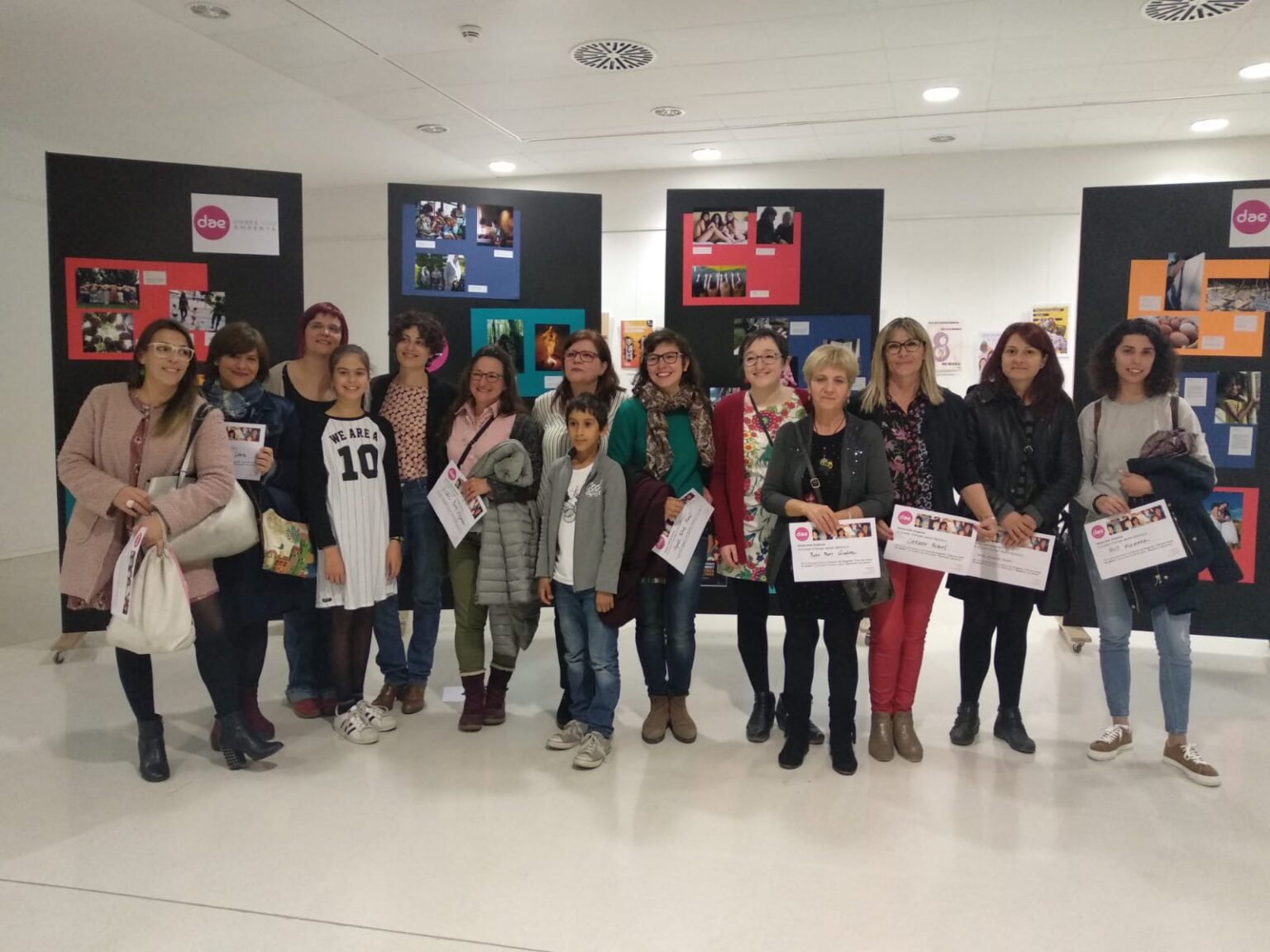 Dones amb empenta entrega els premis del 17è Concurs de fotografia ‘Com ens veiem les dones?’