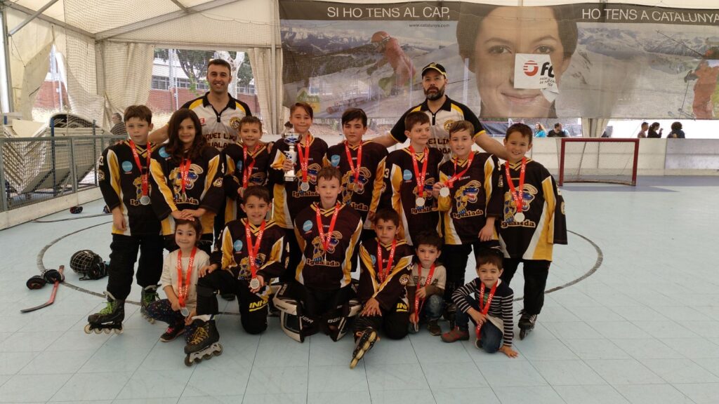 Els prebenjamins i alevins de l’Igualada Hoquei Línia, sotscampions de la Copa Federació
