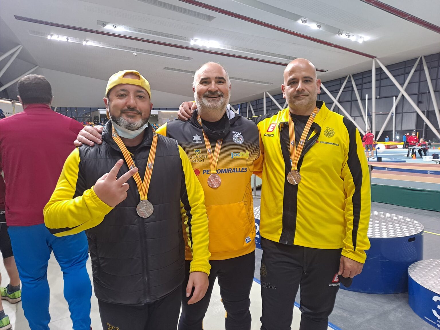 Cinc medalles per als veterans del CAI Petromiralles al Campionat de Catalunya Màster PC