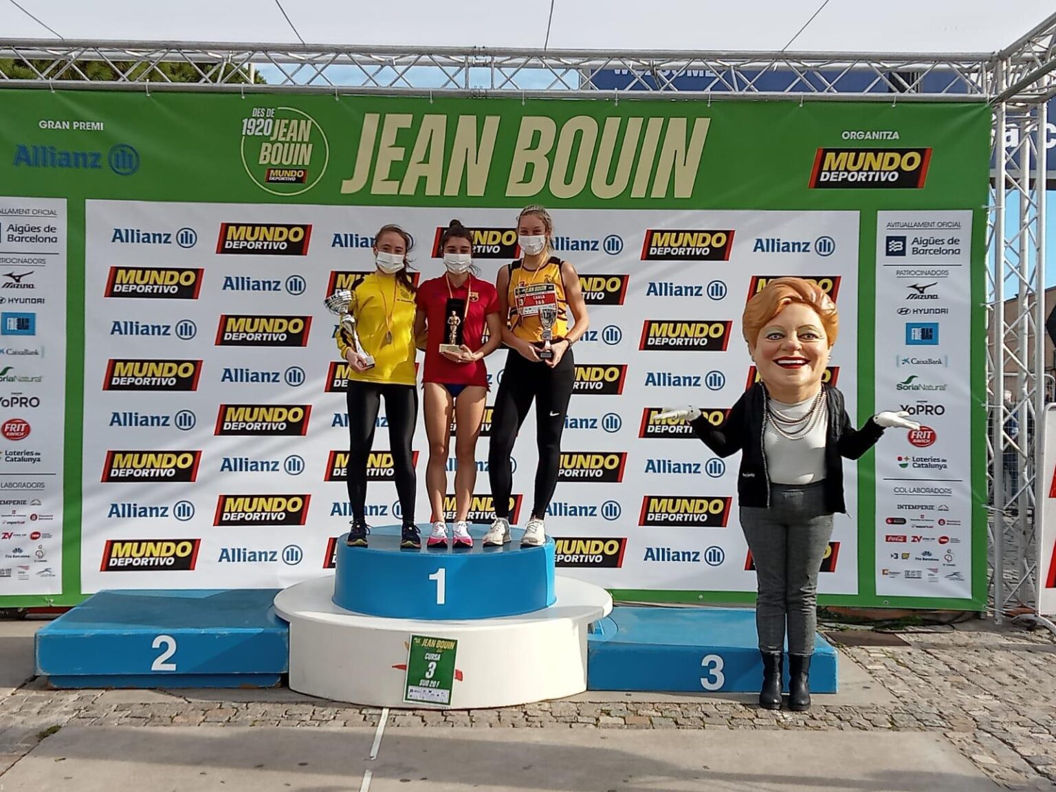 Dos podis per als atletes del CAI Petromiralles a la Jean Bouin