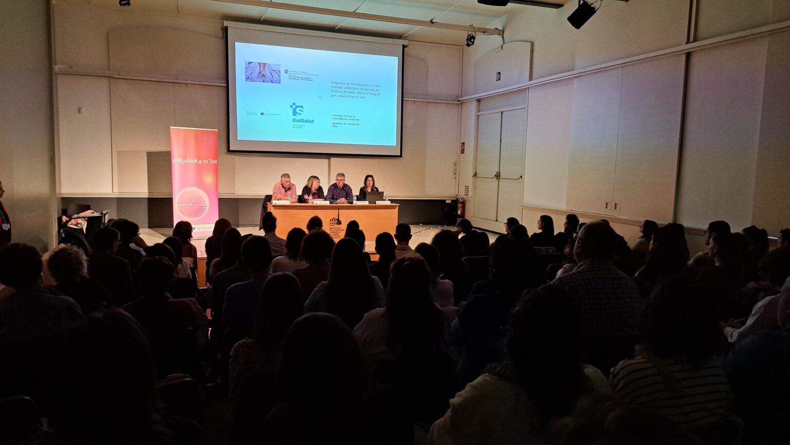 Jornada a Igualada sobre l’atenció psicosocial a joves migrats sols