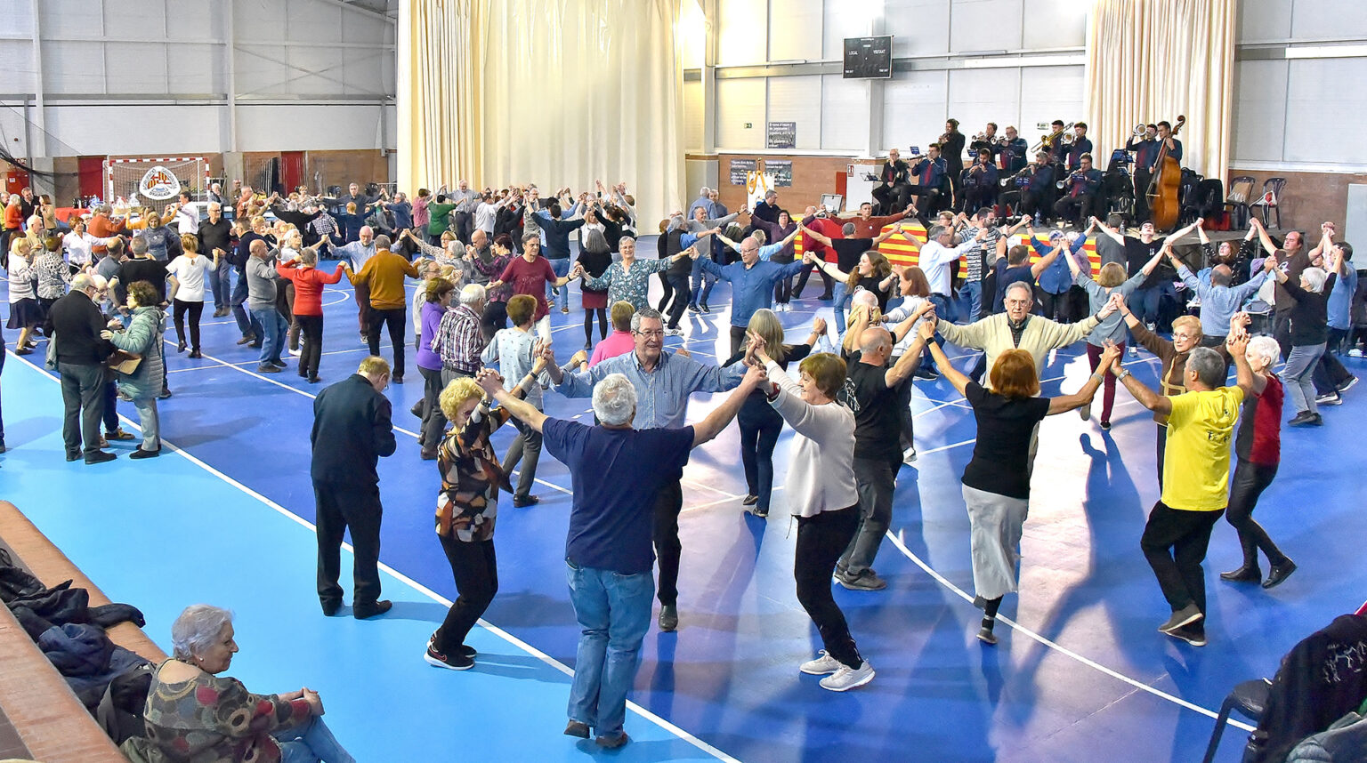 Igualada acull amb èxit la 22a Trobada d’Aplecs Sardanistes