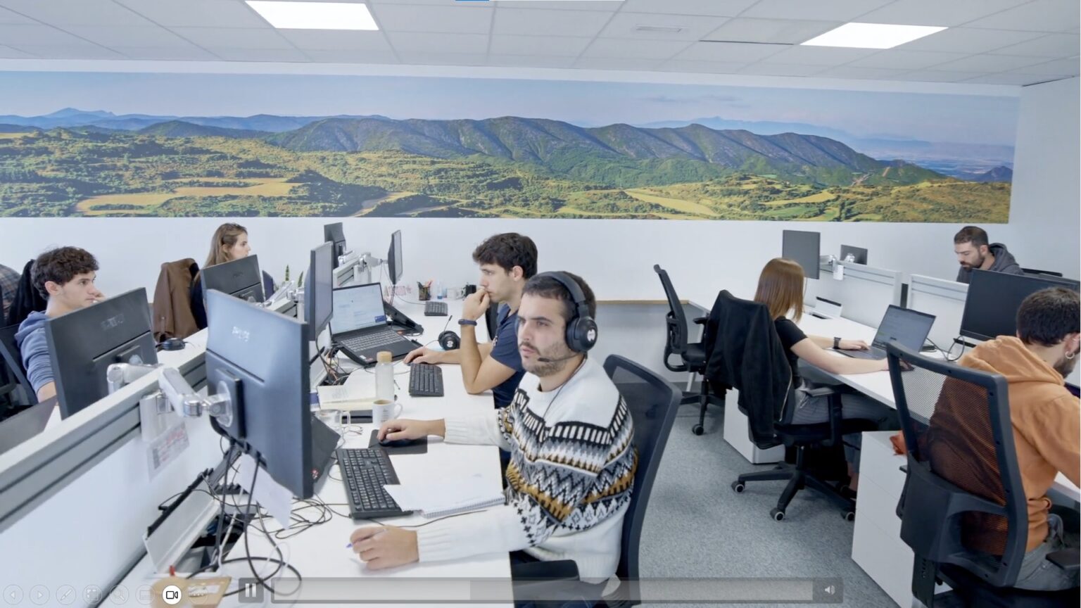 L’empresa igualadina Intarex s’integra al grup basc Oreka IT