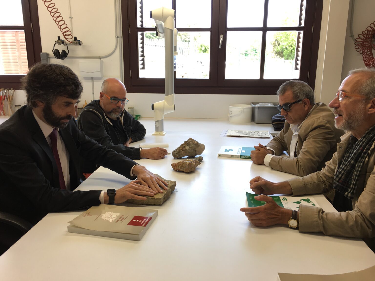 El CRIP dels Hostalets de Pierola impulsa un taller per a persones amb discapacitat visual