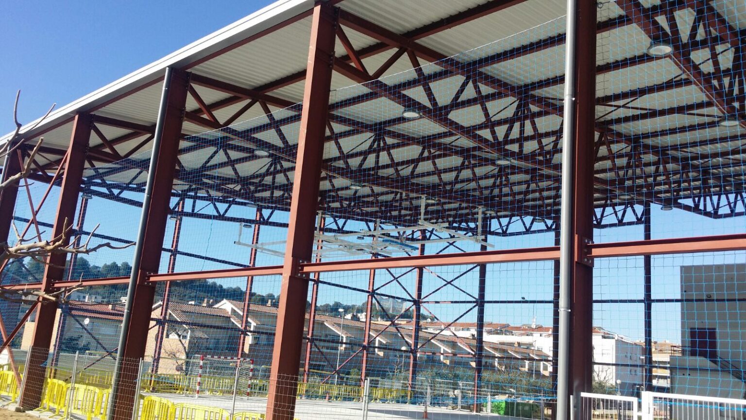 Es cobreix la pista del futur Pavelló Poliesportiu de Masquefa
