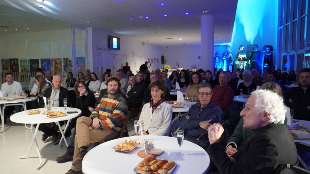Mont-Àgora celebra el seu desè aniversari reivindicant la poesia local