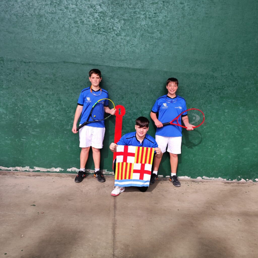 El Club Frontennis Igualada, campió de Catalunya de pilota lenta infantil
