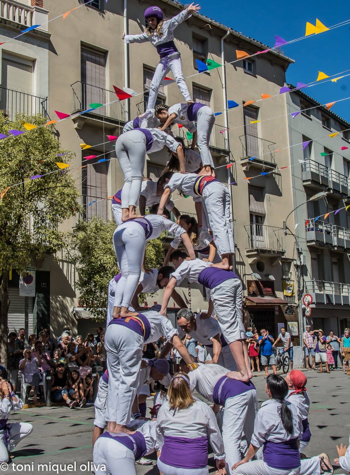 Els Falcons de Capellades se sumen a la Festa Major del municipi
