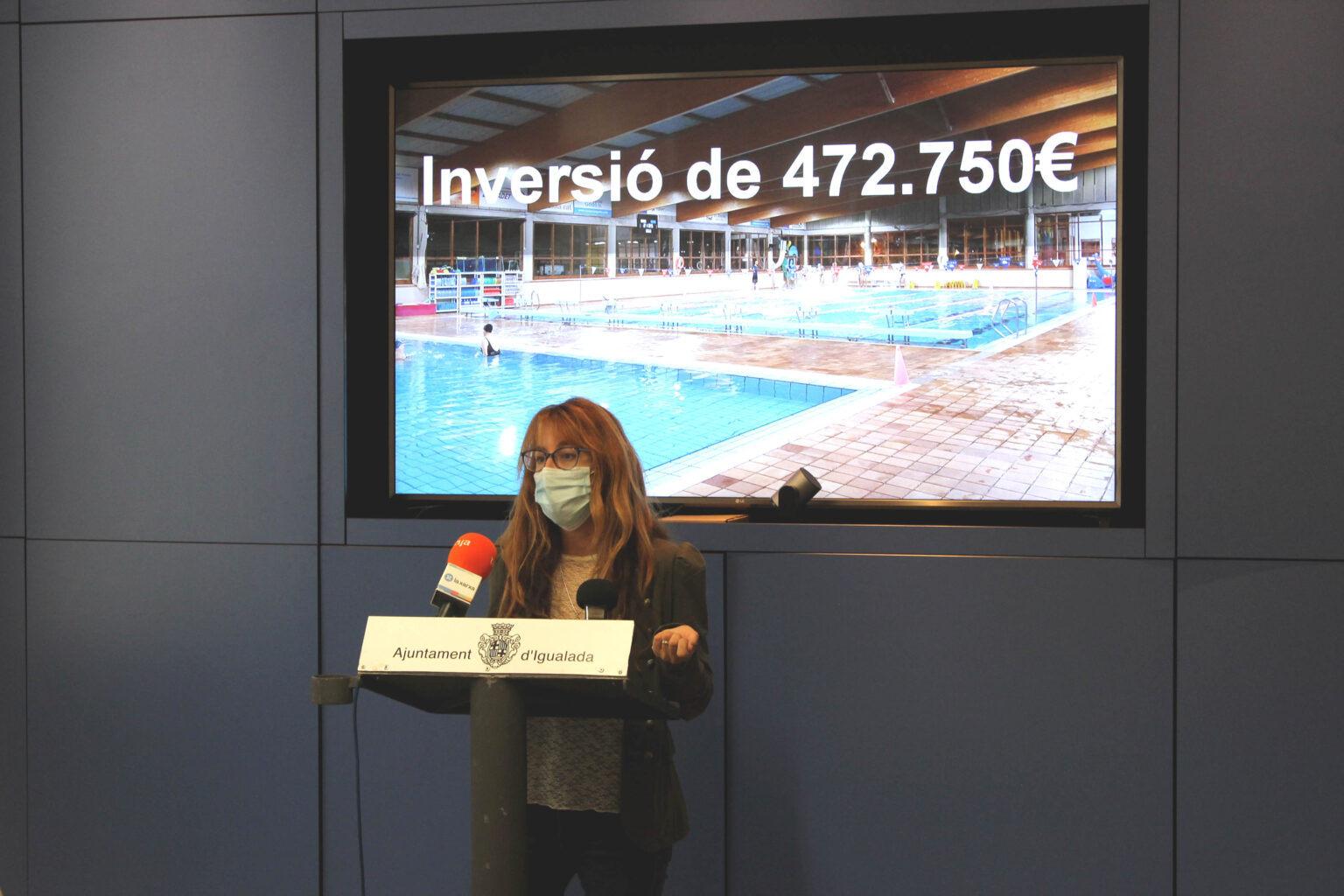 La piscina municipal de Les Comes reobre després d’unes obres de millora