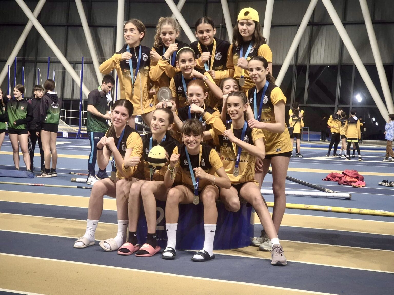 L’equip Sub-14 femení del CAI, sots campiones de Catalunya en PC