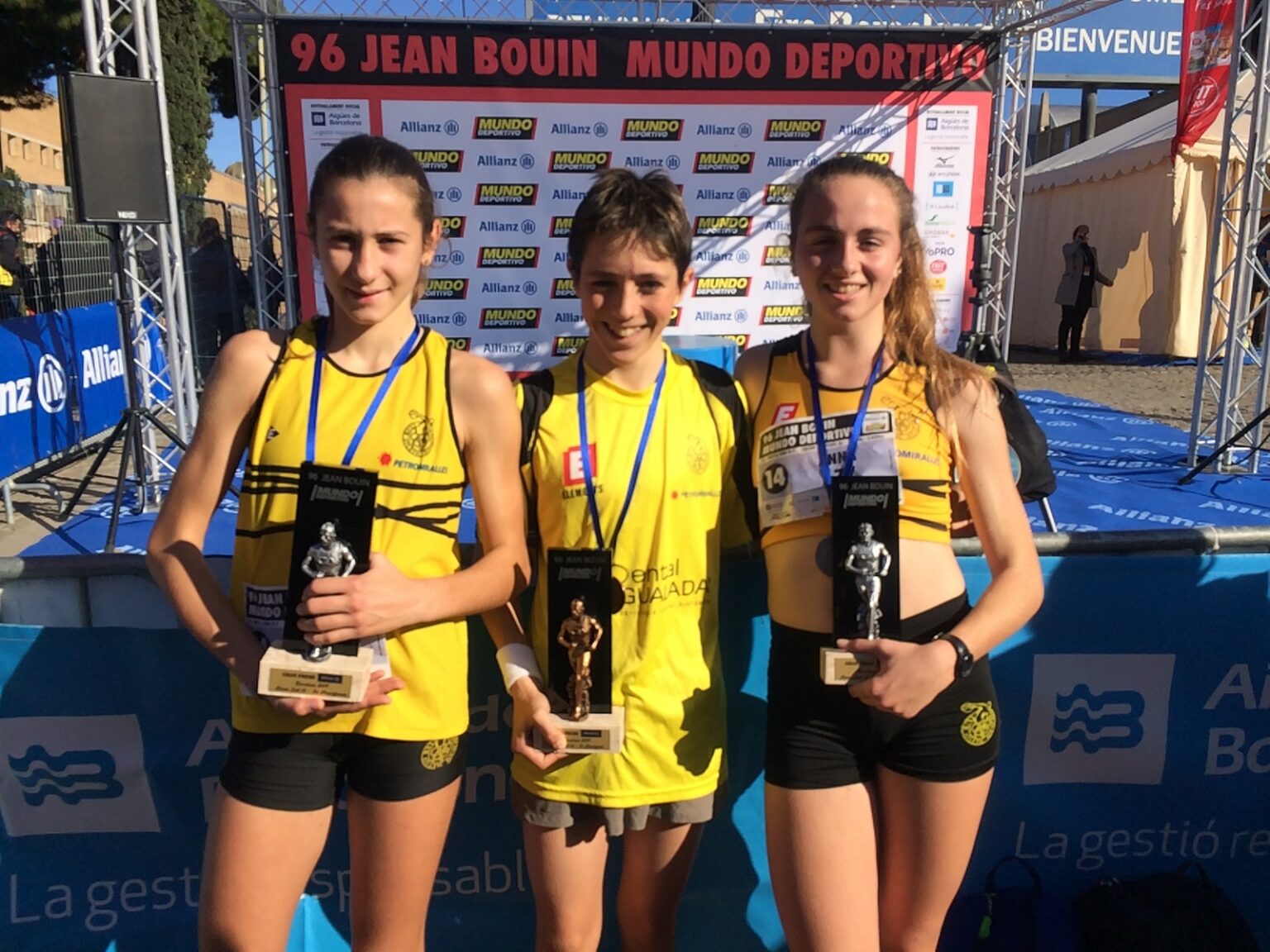 Podis per als atletes del CAI Petromiralles/Jocnet a la Jean Bouin
