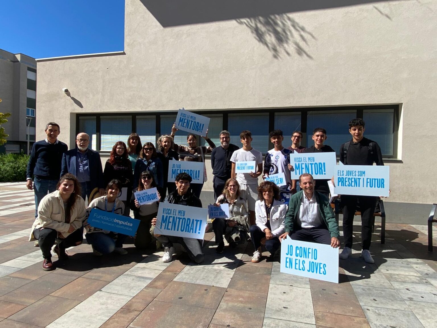 12 joves de l’Anoia reben una beca Impulsa per poder cursar estudis de Formació Professional