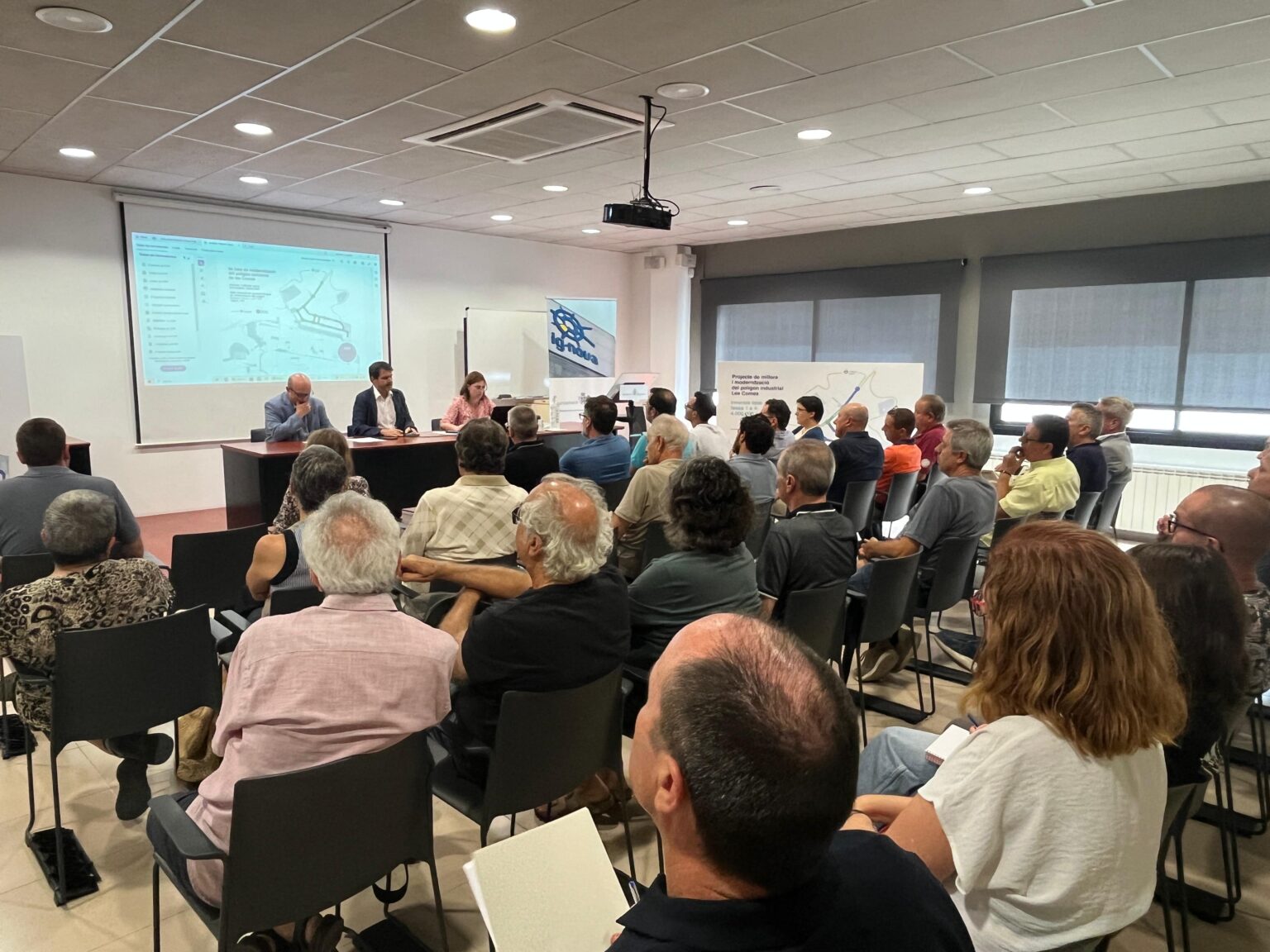 L’Ajuntament d’Igualada presenta als empresaris la cinquena fase de modernització del polígon de Les Comes