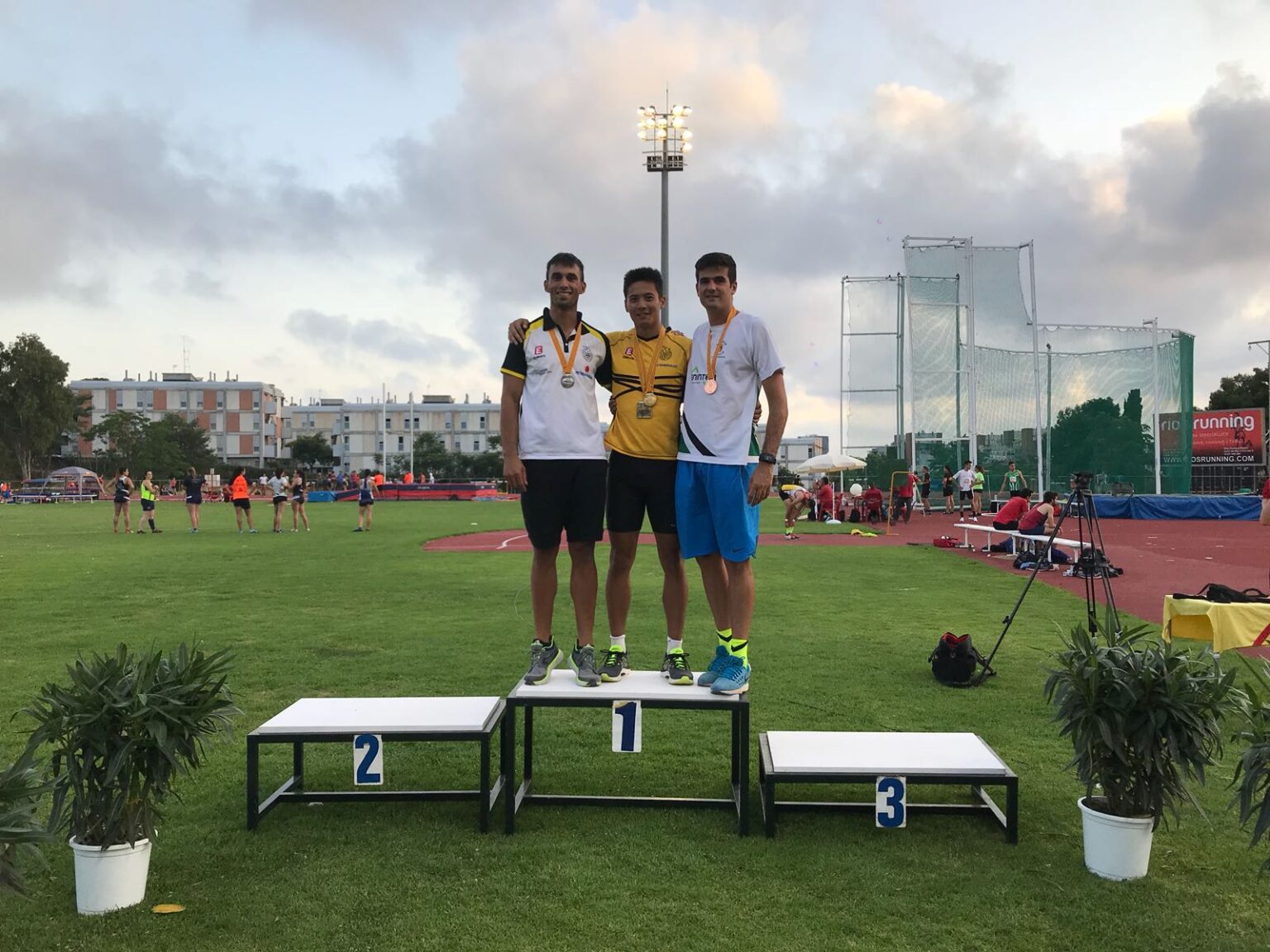 7 medalles i un rècord dels atletes del CAI Petromiralles al Campionat de Catalunya absolut