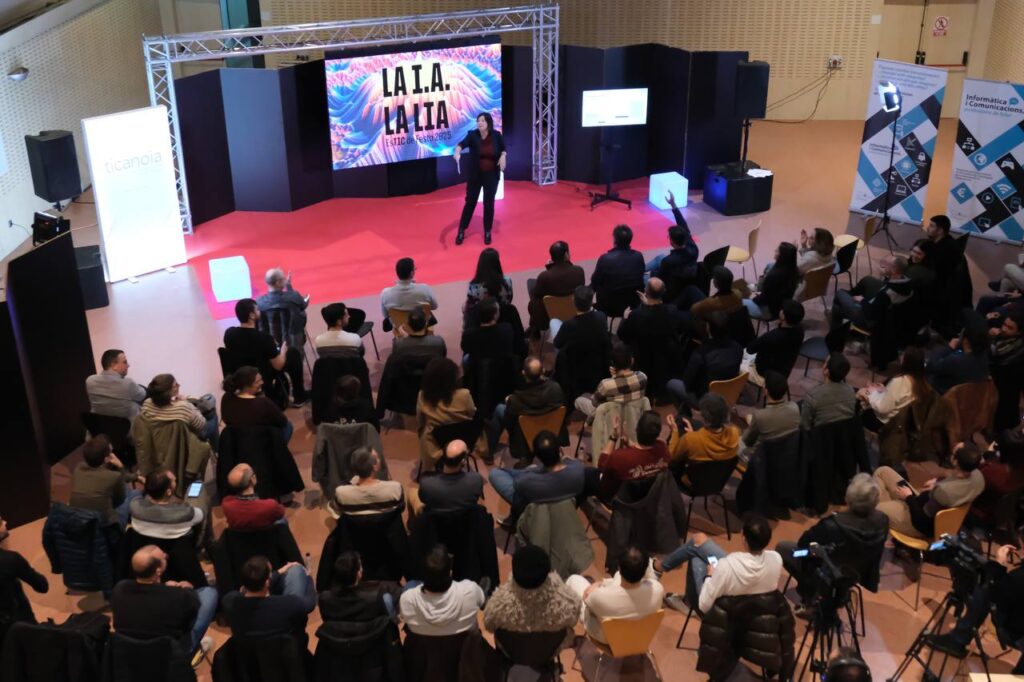 TICAnoia torna a reunir el sector tecnològic amb una jornada d’innovació i diversió