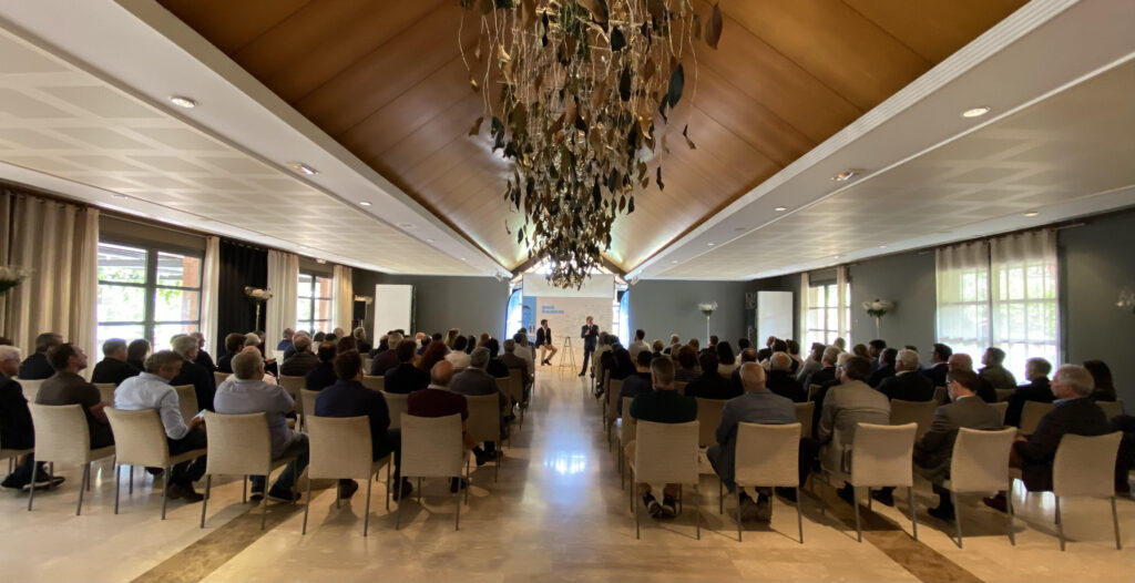 L’exconseller Jaume Giro i Marc Castells exposen el programa econòmic de Junts a empresaris igualadins
