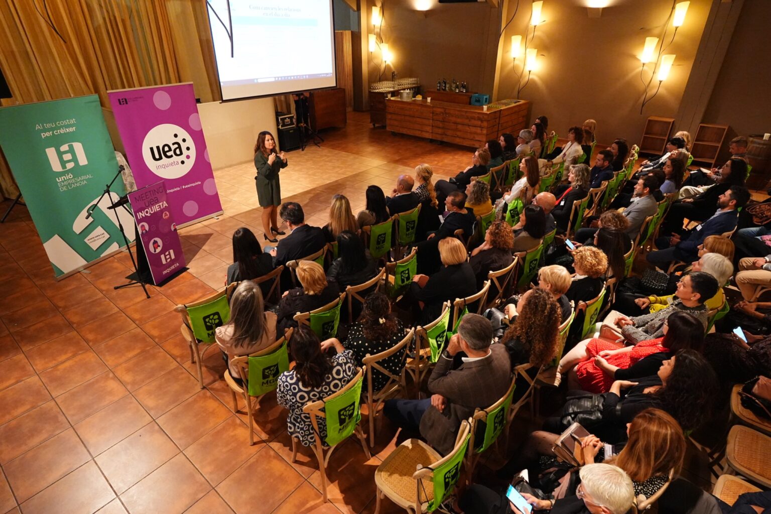 Txell Costa convida a seduir el talent al setè Meeting UEA Inquieta