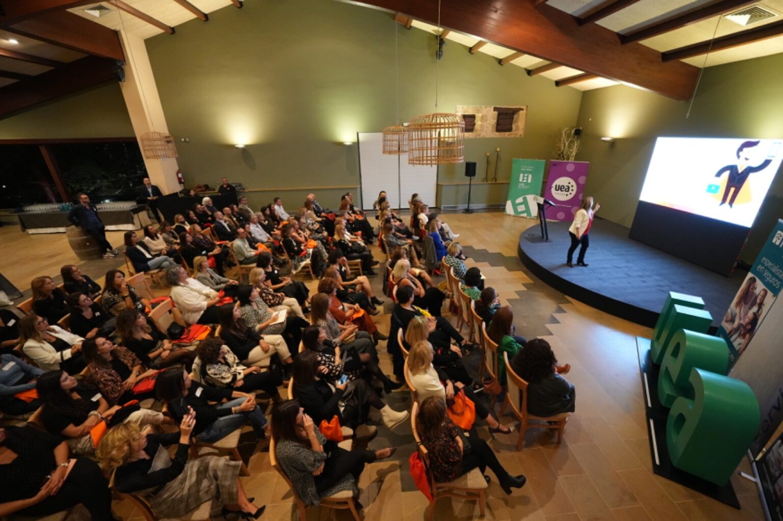 El sisè Meeting UEA Inquieta promou l’empoderament en el món de les vendes