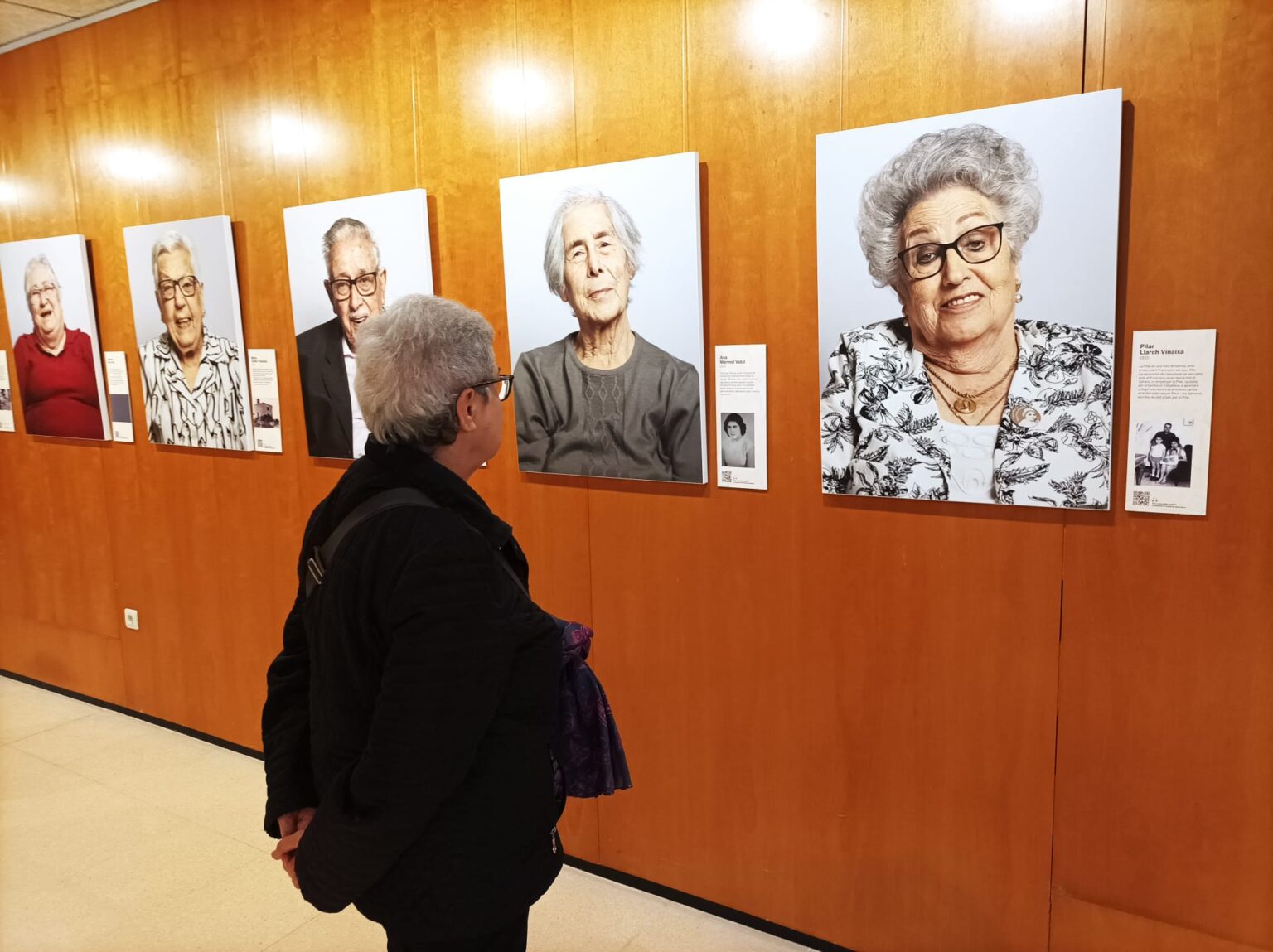 «Gent nostra»: fotografies i memòria oral a la Biblioteca Central d’Igualada