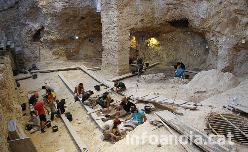 Les excavacions d’enguany a l’Abric Romaní, amb menys arqueòlegs i més espaiada en el temps