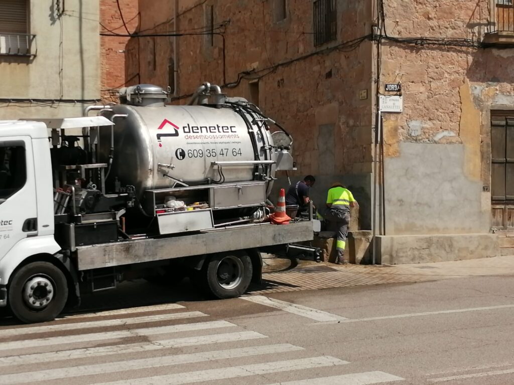 L’ajuntament de Jorba resoldrà una obstrucció al rec del carrer del Call